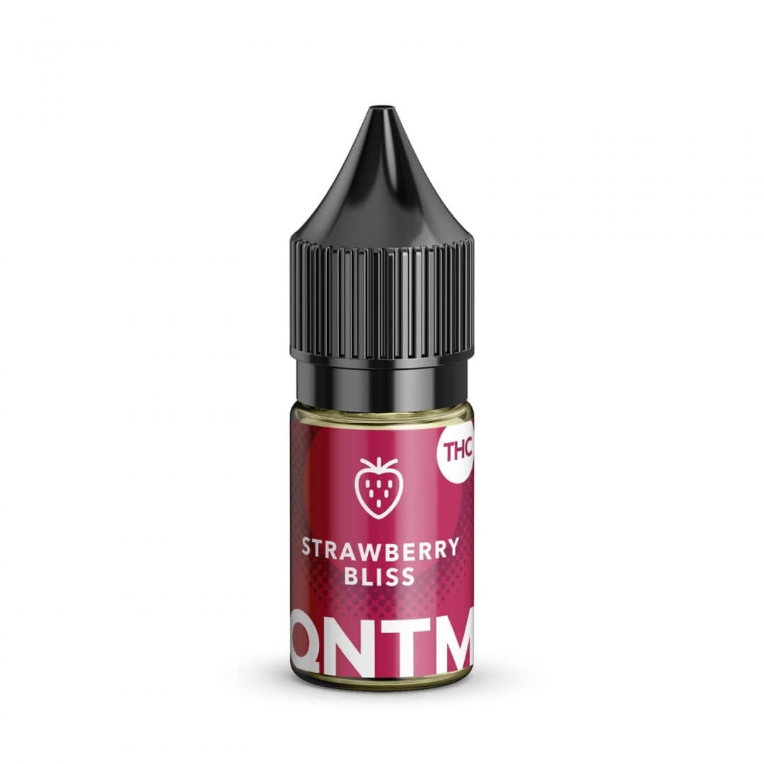 QNTM Clouds THC vape liquid - Strawberry-Bliss