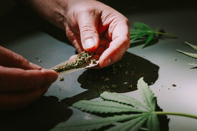 How to Roll a Joint for Beginners